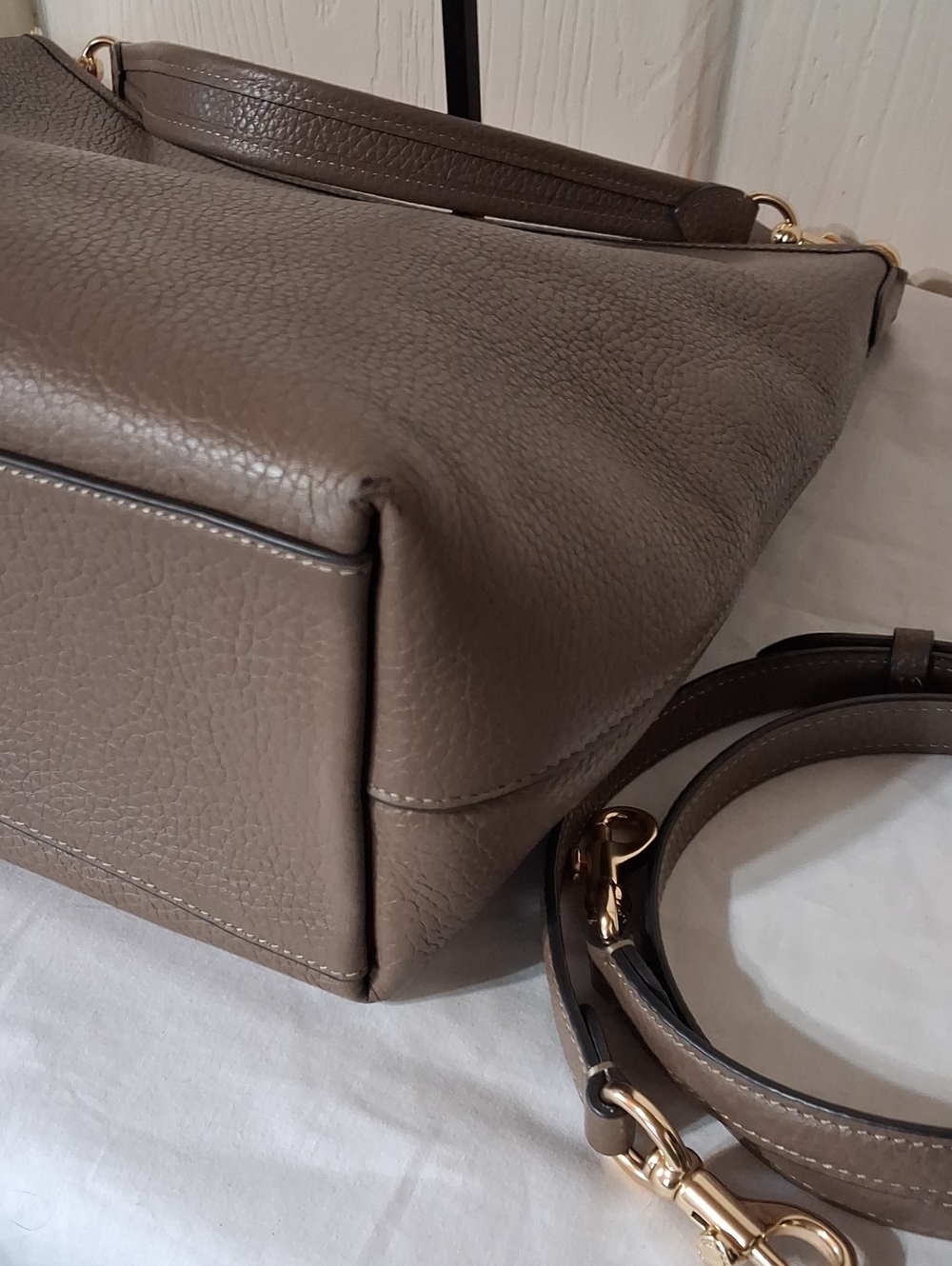 COACH Stone Color Leather Large Laurel Shoulder Bag Gold Tone Hardware - Picture 9 of 16